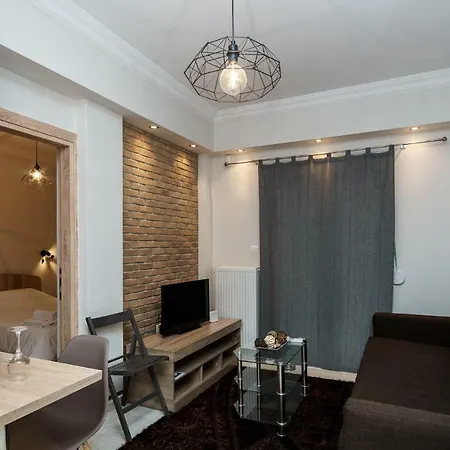 Agias Sofias Group Mesitiki Apartment